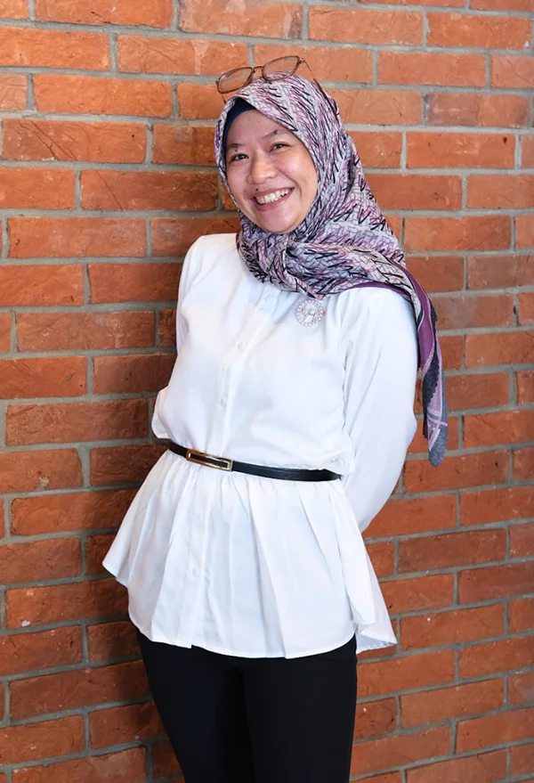 Indah Kiki S.E.